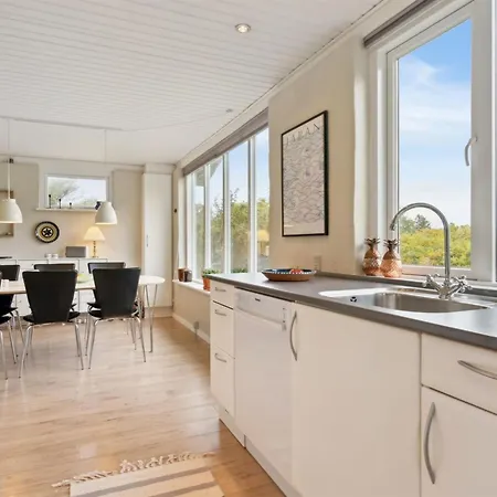 Holiday home Luchia - 200m To The Fjord By Interhome